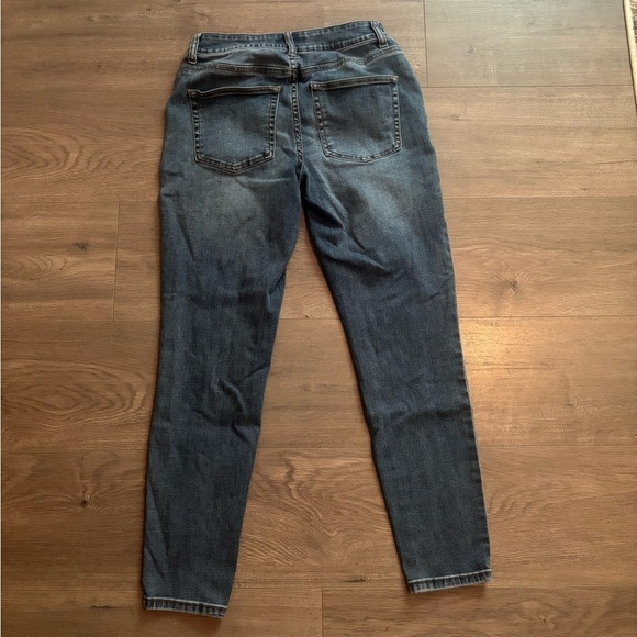 Maurice’s Skinny Jeans - Picture 2 of 5